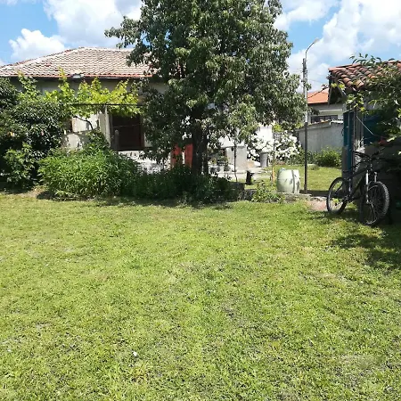 къща христини 3*