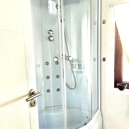 къща христини 3*