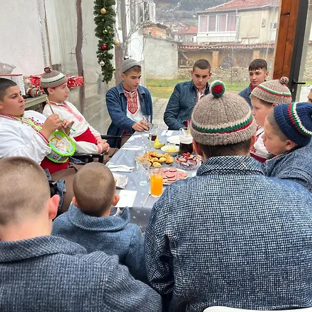 къща христини 3*