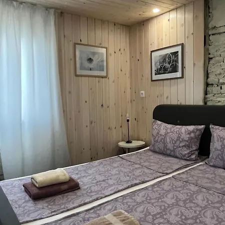 къща христини 招待所 3*